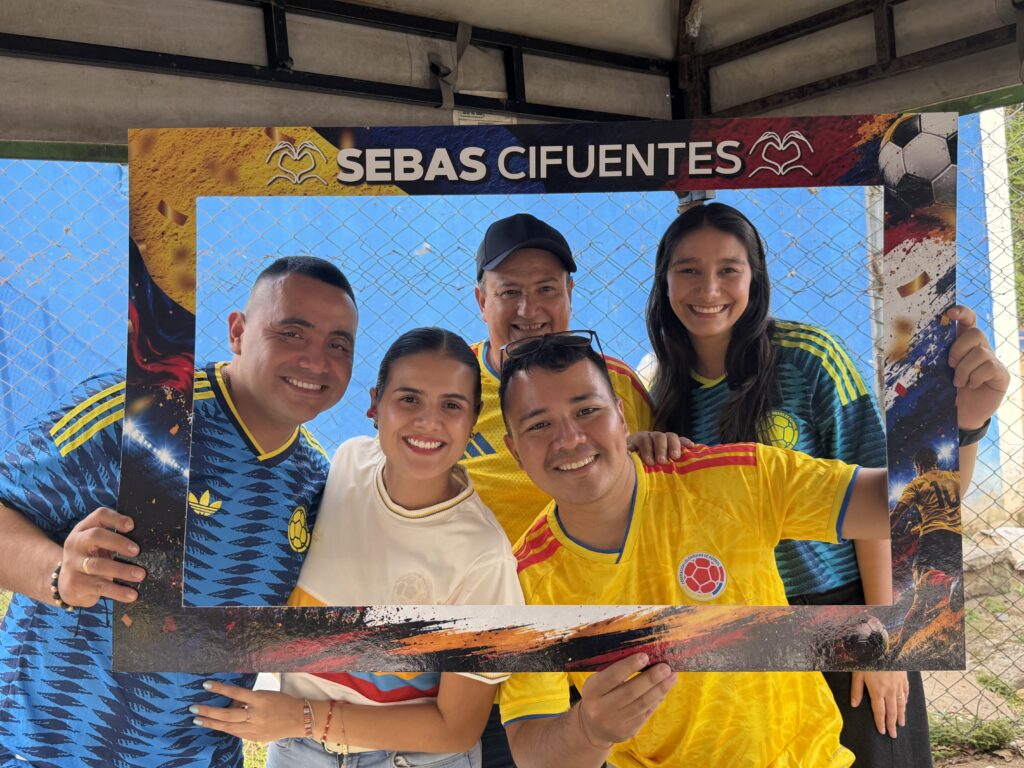 El Bosque vibró con Colombia: una noche de fútbol que unió a toda la ciudad